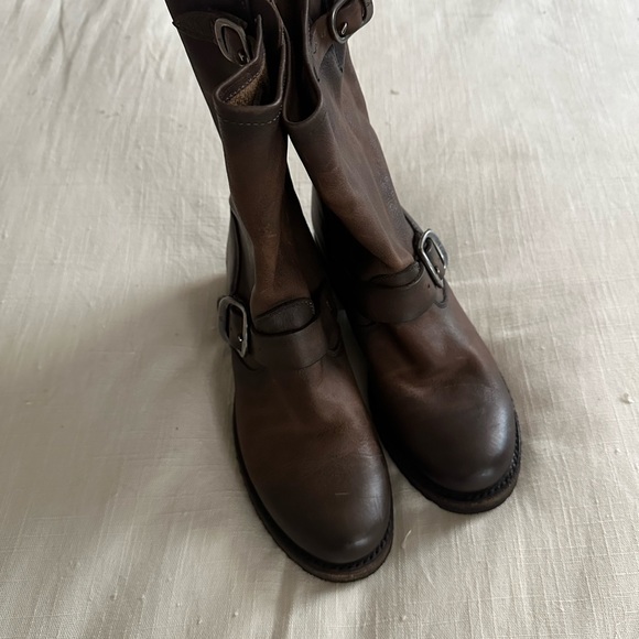 Frye Veronica Short Boots - Picture 9 of 12
